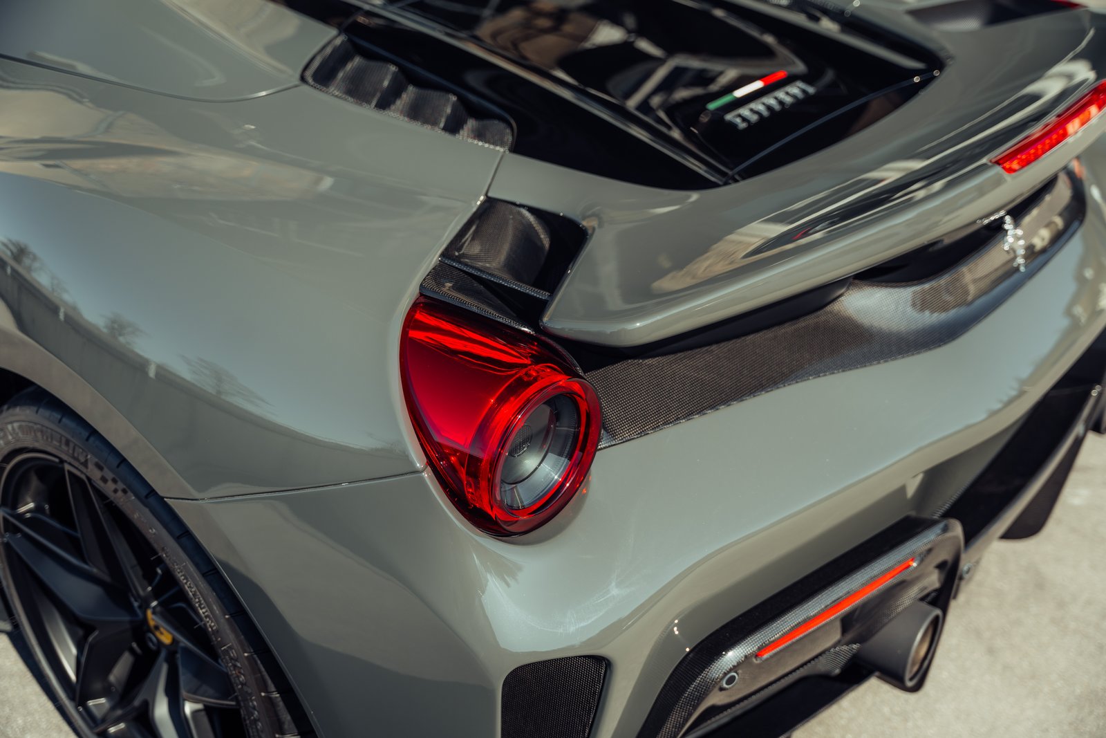 FERRARI 488 Pista Spider 3.9 V8, Benzin, Occasion / Gebraucht, Automatik - 7