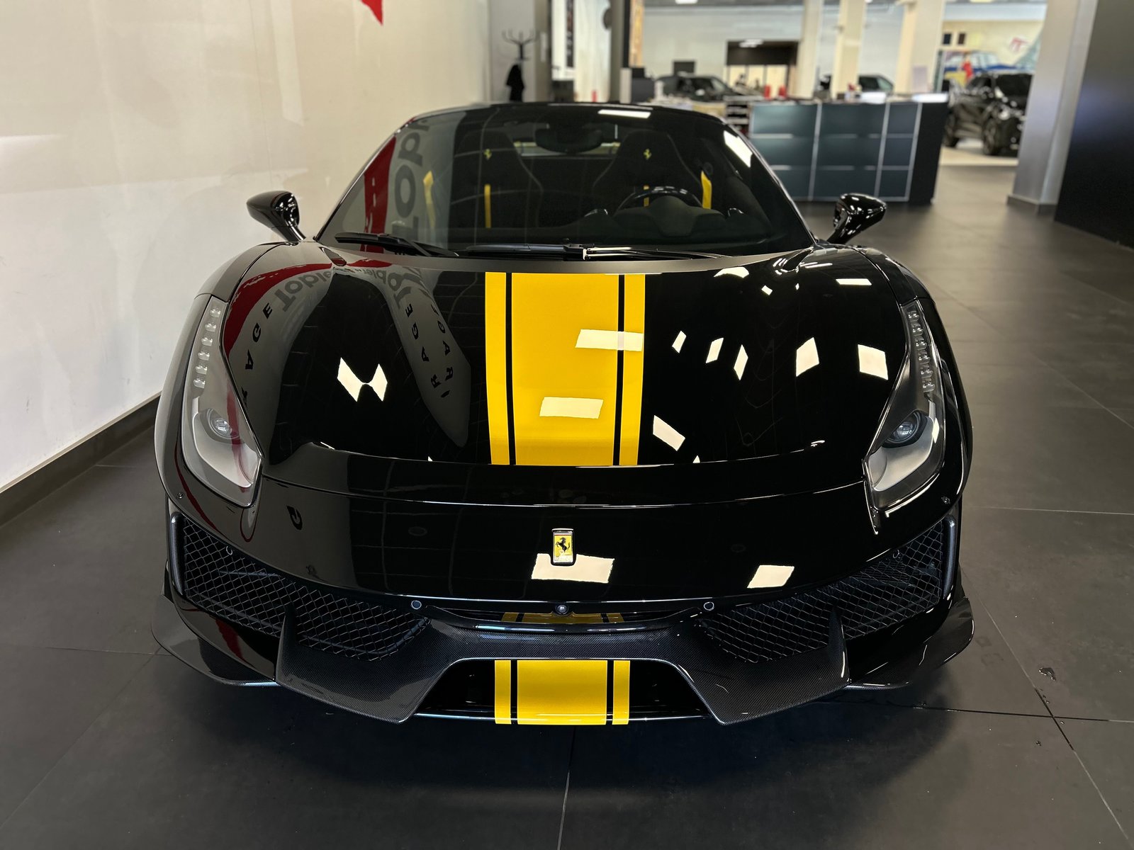FERRARI 488 Pista Spider 3.9 V8, Benzin, Occasion / Gebraucht, Automatik - 6
