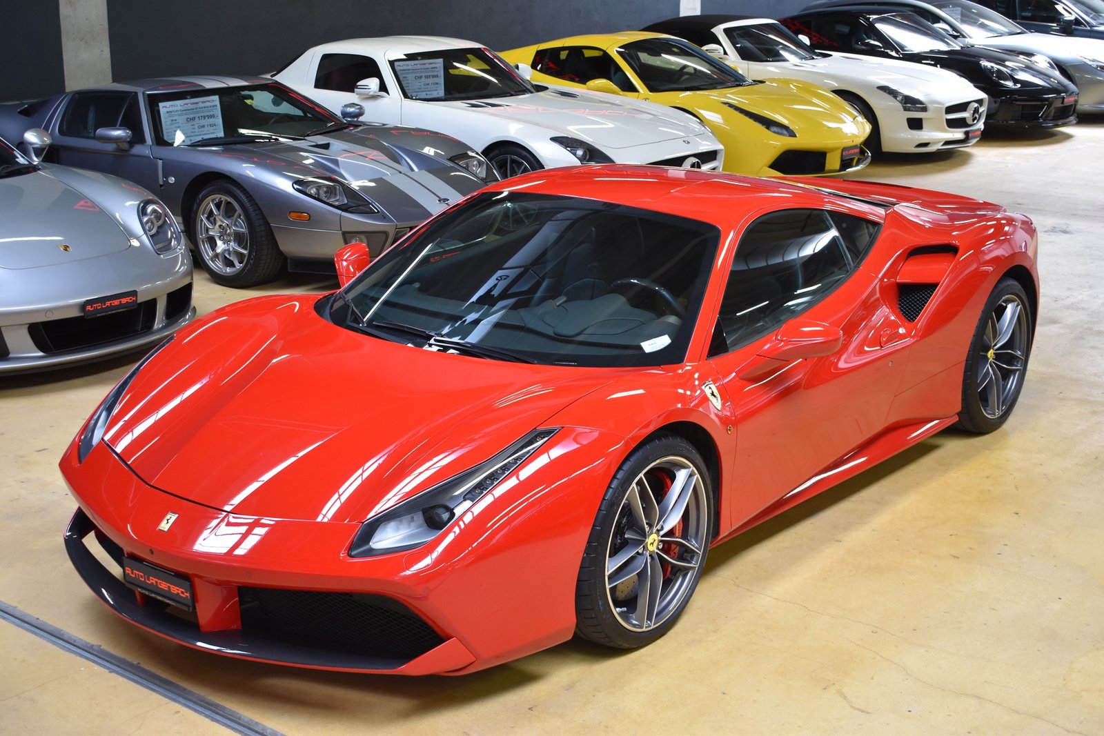 FERRARI 488 GTB 3.9 V8, Benzin, Occasion / Gebraucht, Automatik - 2