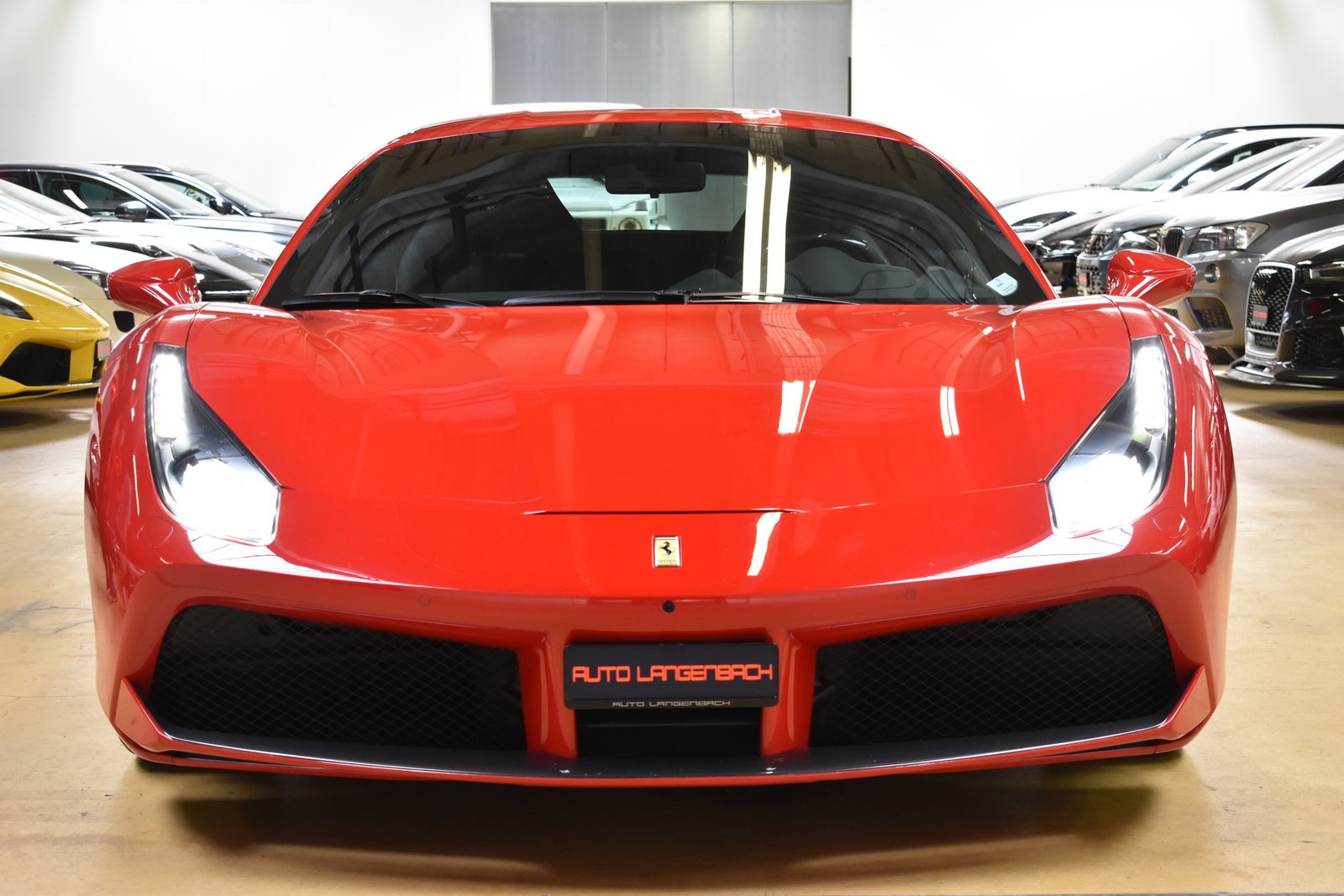 FERRARI 488 GTB 3.9 V8, Benzin, Occasion / Gebraucht, Automatik - 7