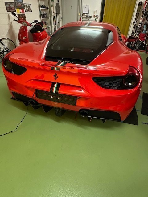 FERRARI 488 GTB 3.9 Turbo, Petrol, Second hand / Used, Automatic - 4