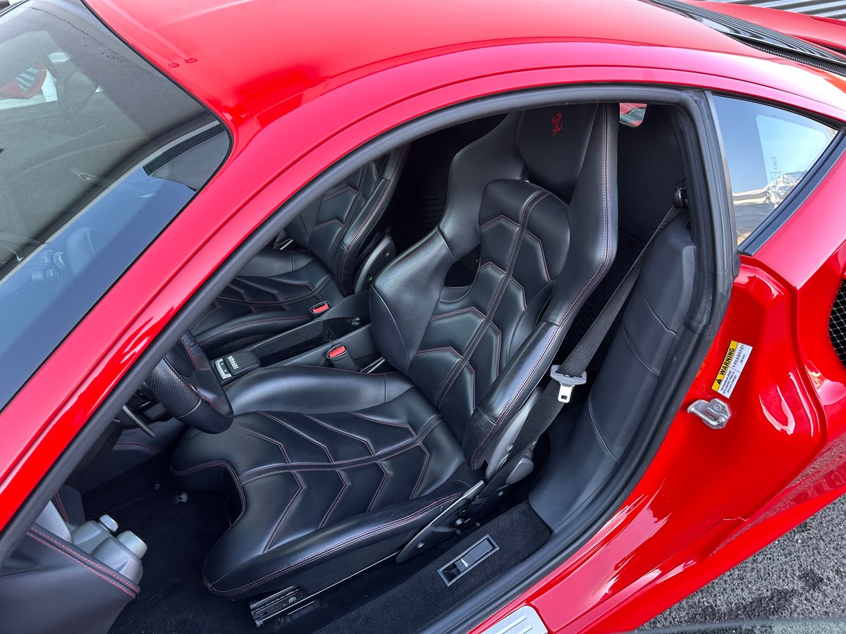 FERRARI 488 GTB 3.9 V8, Essence, Occasion / Utilisé, Automatique - 6
