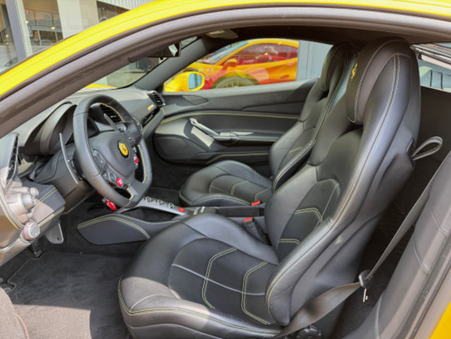 FERRARI 488 GTB, Second hand / Used, Automatic - 5