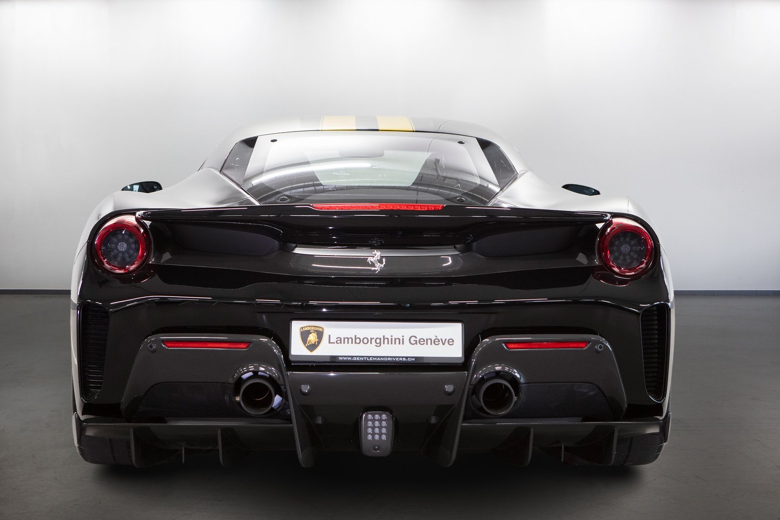 FERRARI 488 Pista 3.9 V8, Benzina, Occasioni / Usate, Automatico - 4