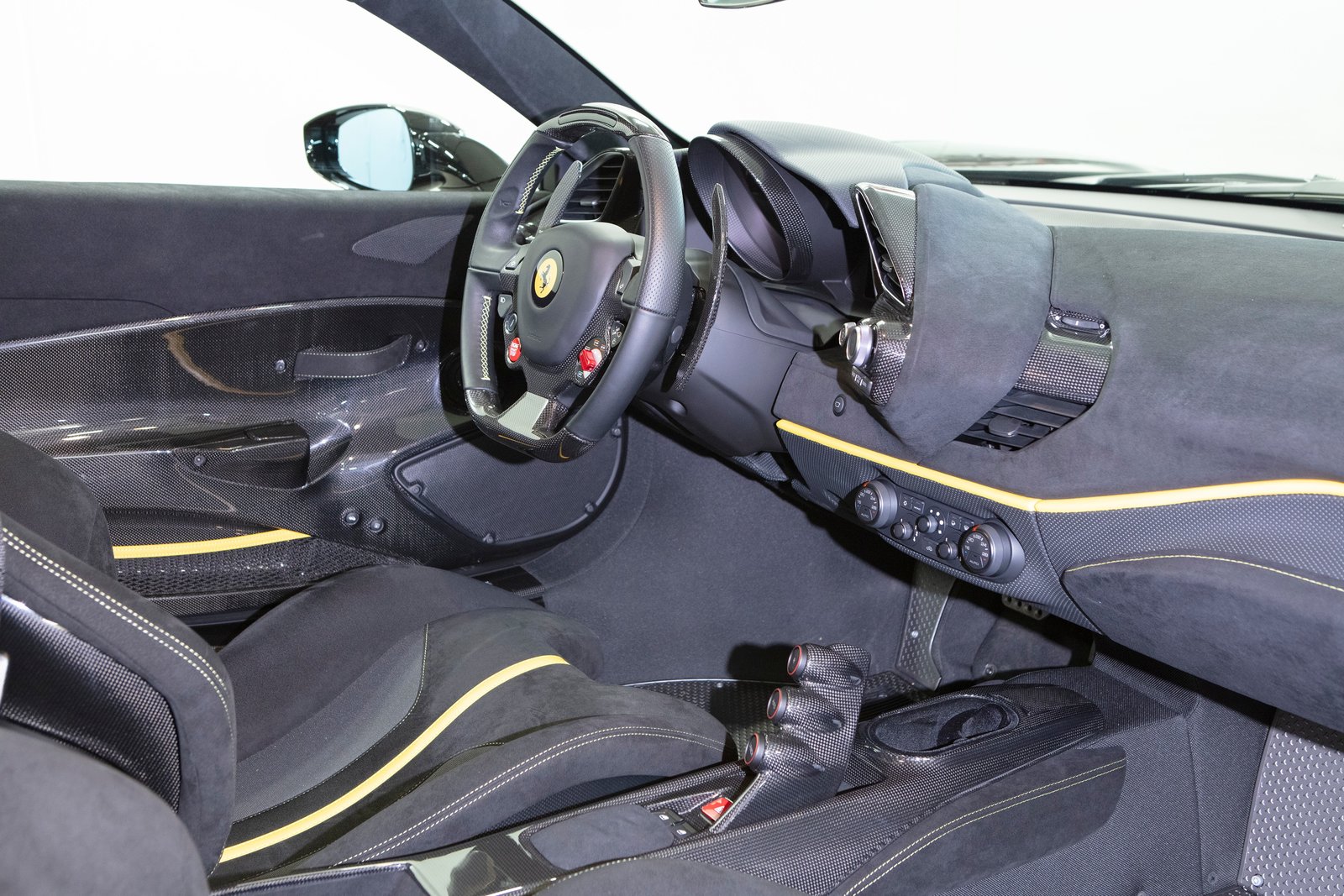 FERRARI 488 Pista 3.9 V8, Benzina, Occasioni / Usate, Automatico - 7