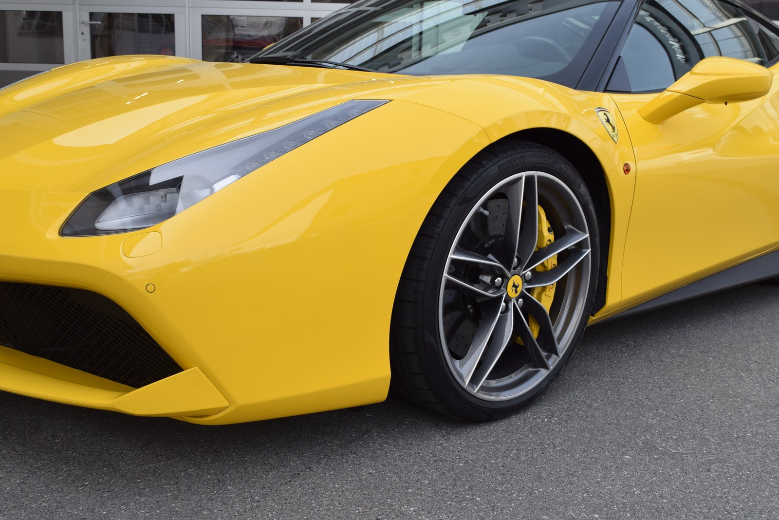 FERRARI 488 GTB 3.9 V8, Essence, Occasion / Utilisé, Automatique - 6