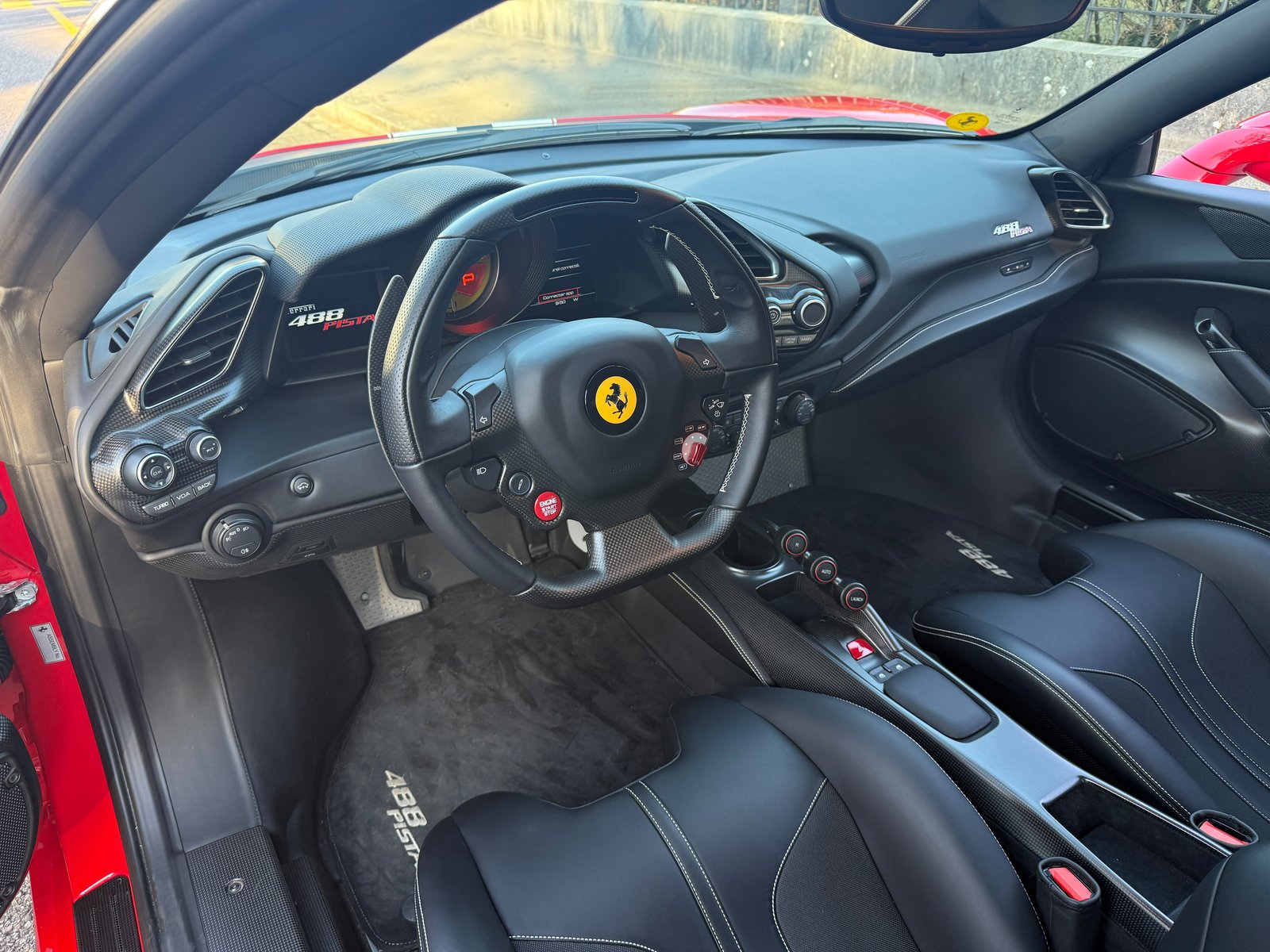 FERRARI 488 Pista 3.9 V8, Essence, Occasion / Utilisé, Automatique - 5