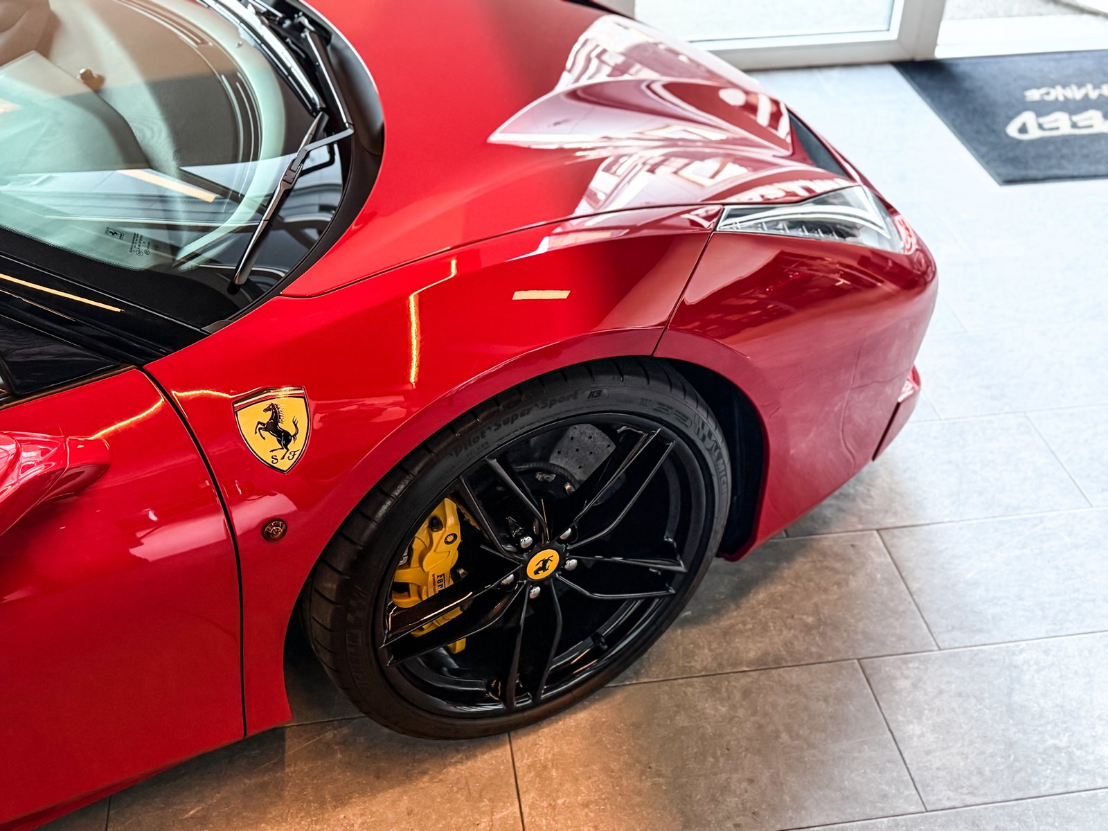 FERRARI 488 GTB 3.9 V8, Petrol, Second hand / Used, Automatic - 3