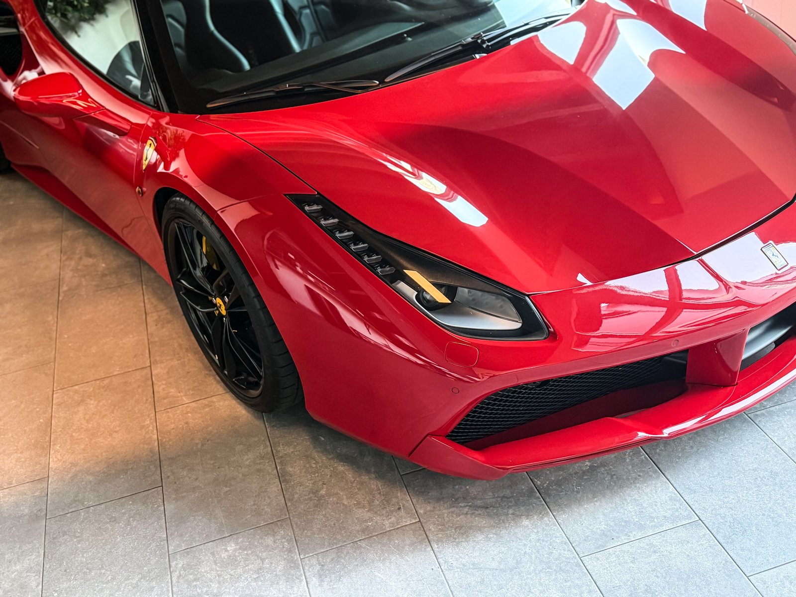 FERRARI 488 GTB 3.9 V8, Petrol, Second hand / Used, Automatic - 4