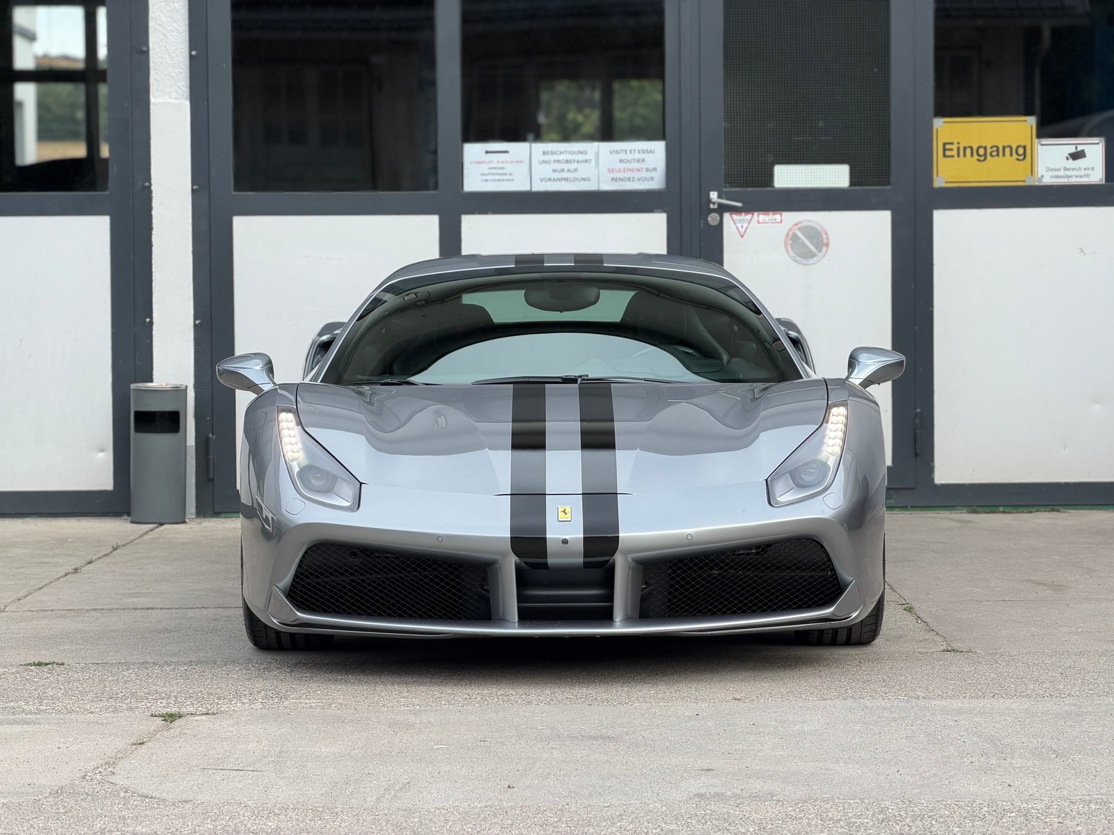 FERRARI 488 GTB 3.9 V8, Essence, Occasion / Utilisé, Automatique - 3
