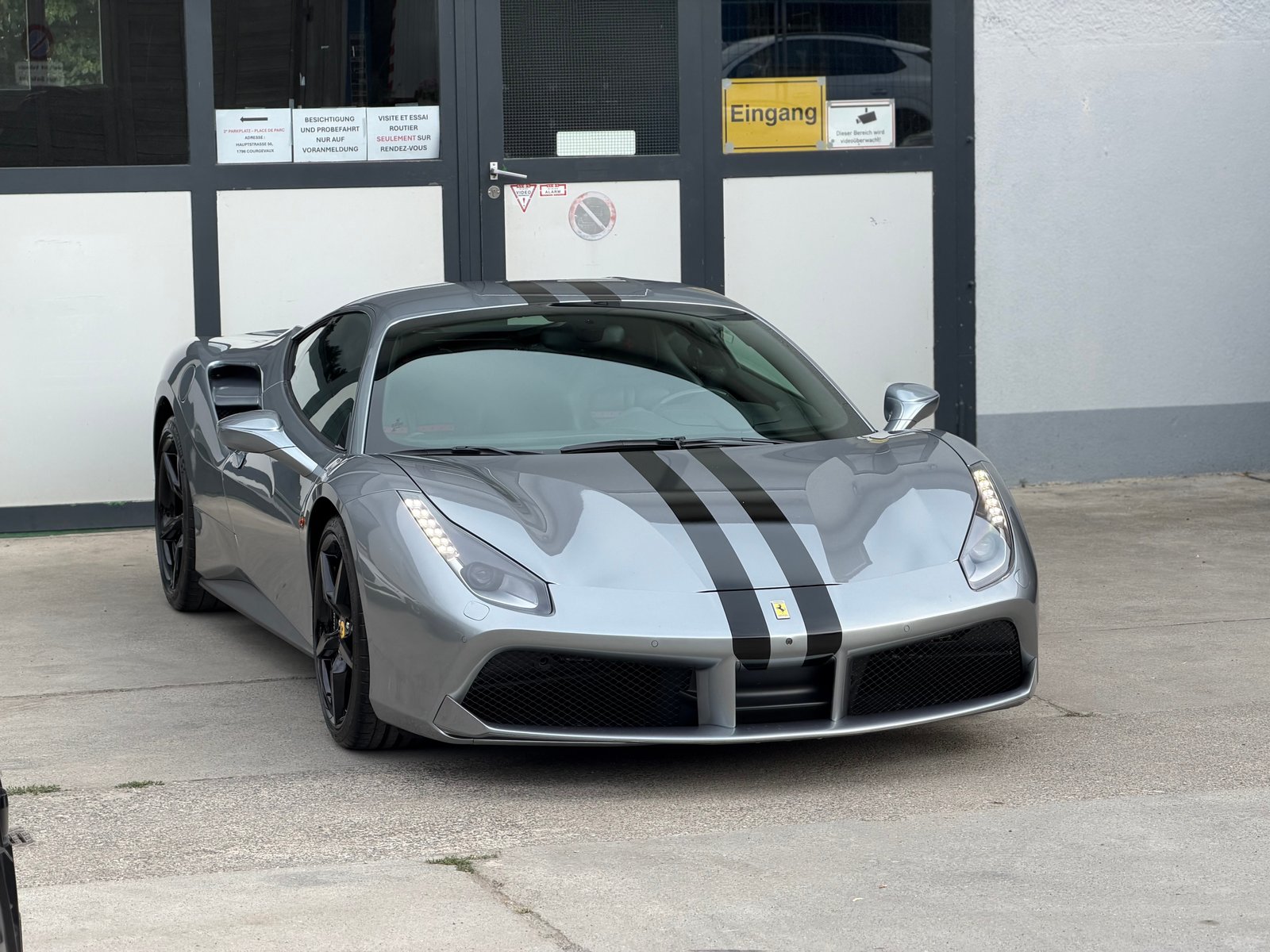 FERRARI 488 GTB 3.9 V8, Essence, Occasion / Utilisé, Automatique - 4
