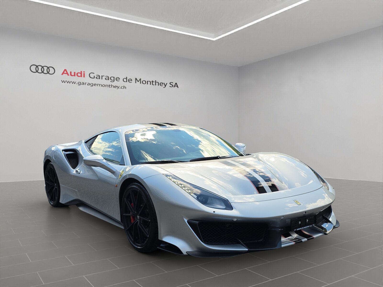 FERRARI 488 Pista 3.9 V8, Petrol, Second hand / Used, Automatic - 3