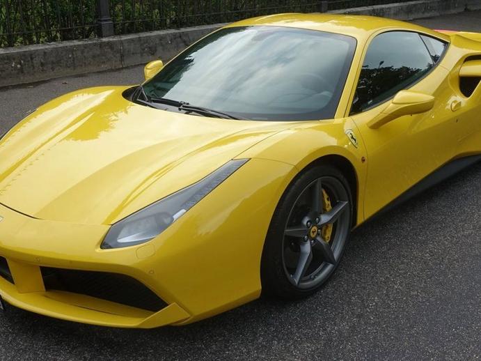 FERRARI 488 3.9 Turbo, Petrol, Second hand / Used, Automatic