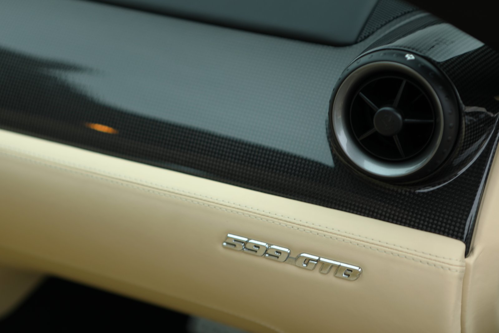 FERRARI 599 GTB, Benzin, Occasion / Gebraucht, Automat - 7