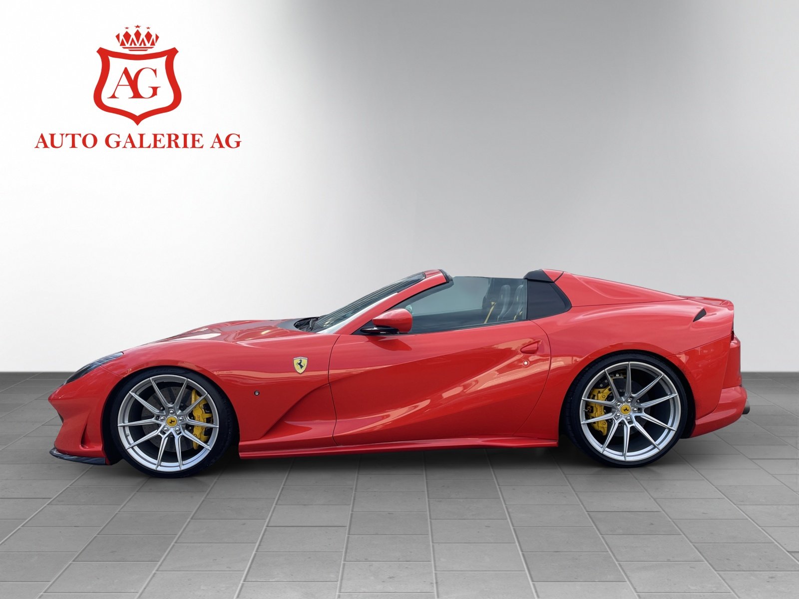FERRARI 812 GTS, Petrol, Second hand / Used, Automatic - 2