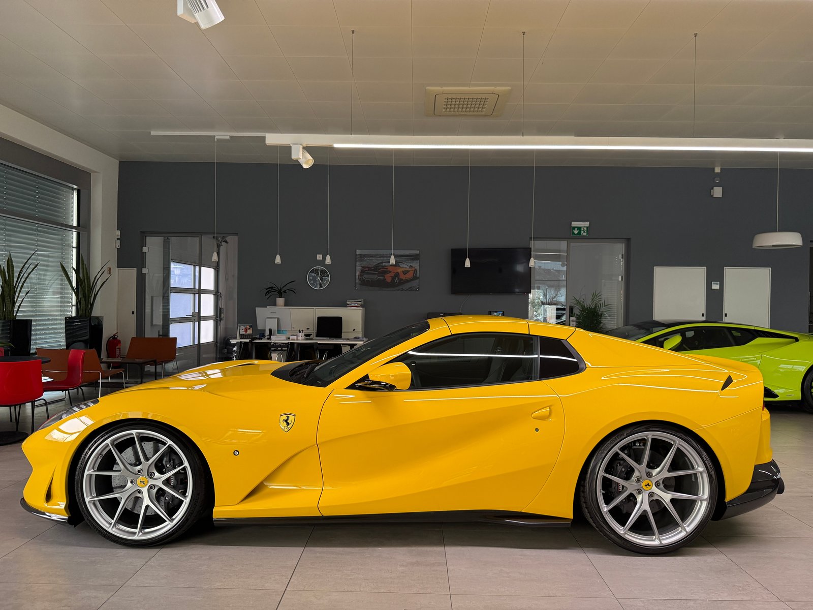 FERRARI 812 GTS, Benzin, Occasion / Gebraucht, Automatik - 5
