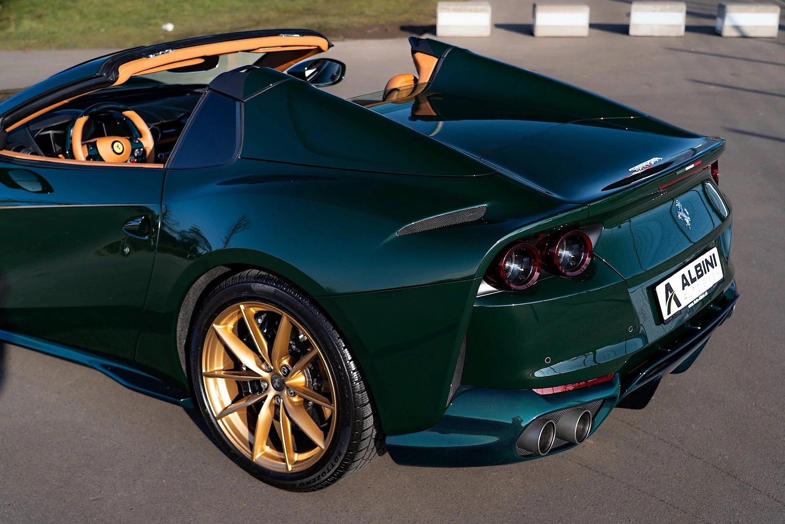 FERRARI 812 GTS V12 1 of 1 Glossy Green Carbon, Benzin, Occasion / Gebraucht, Automatik - 4