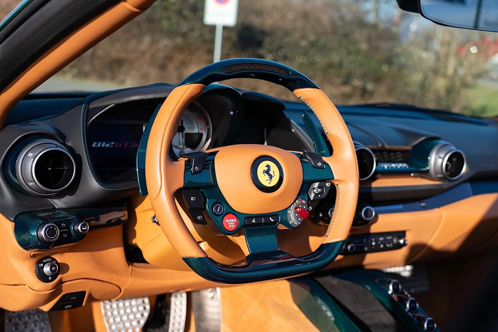 FERRARI 812 GTS V12 1 of 1 Glossy Green Carbon, Benzin, Occasion / Gebraucht, Automatik - 7