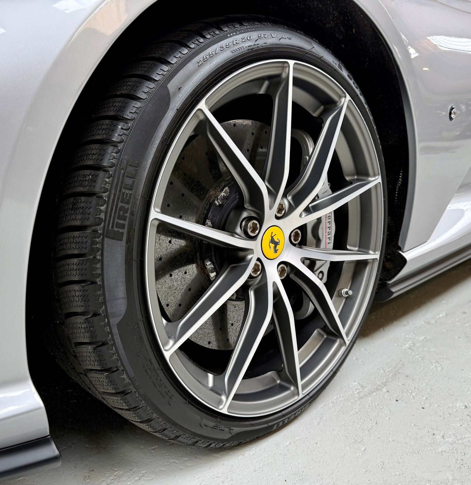 FERRARI 812 GTS, Benzin, Occasion / Gebraucht, Automatik - 7