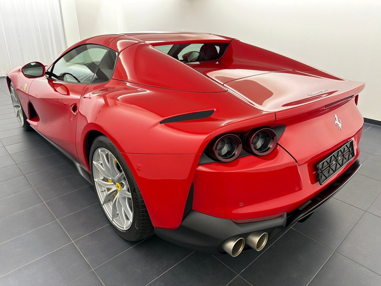 FERRARI 812 GTS, Essence, Occasion / Utilisé, Automatique - 2