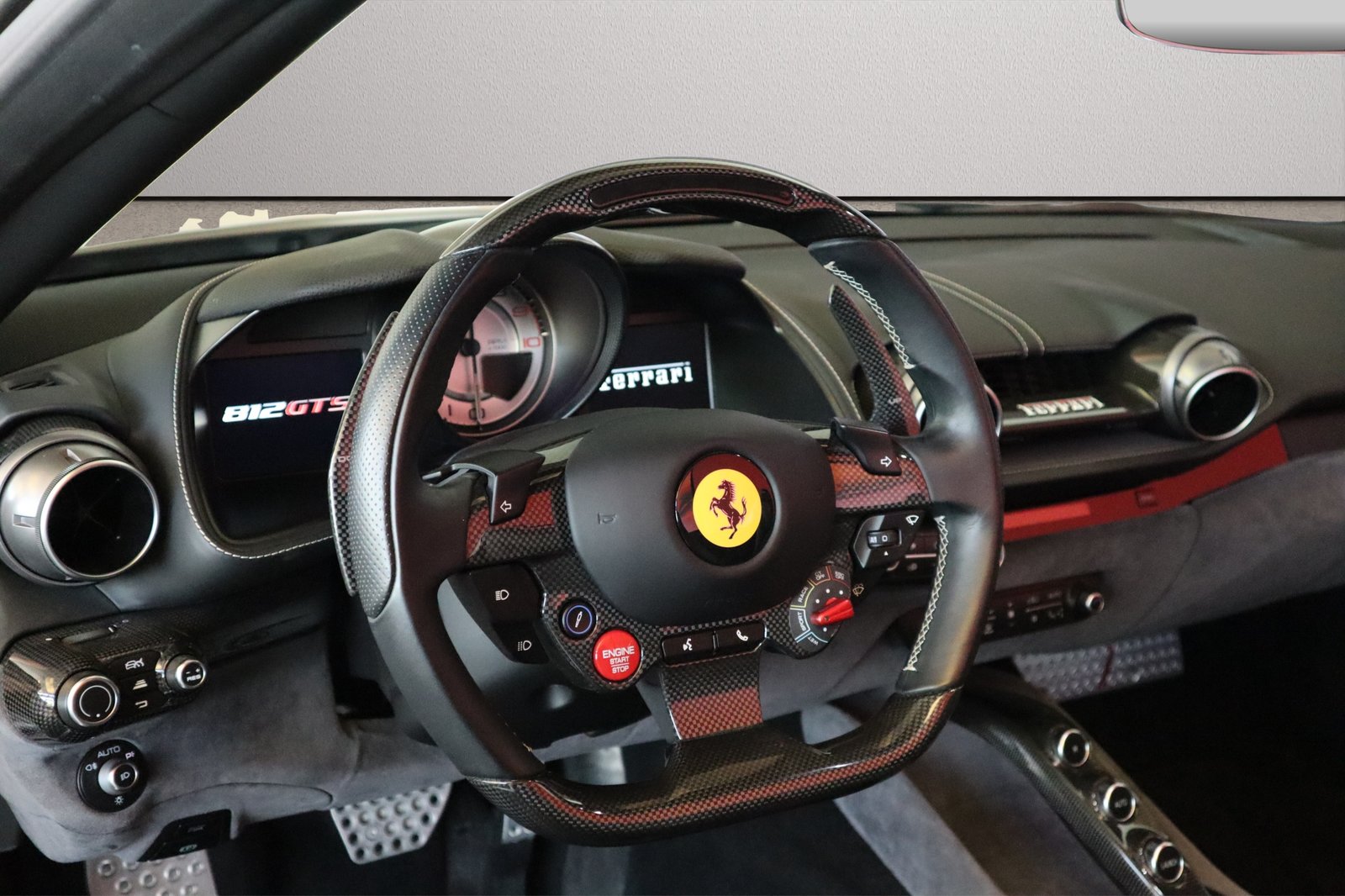 FERRARI 812 GTS, Petrol, Second hand / Used, Automatic - 3