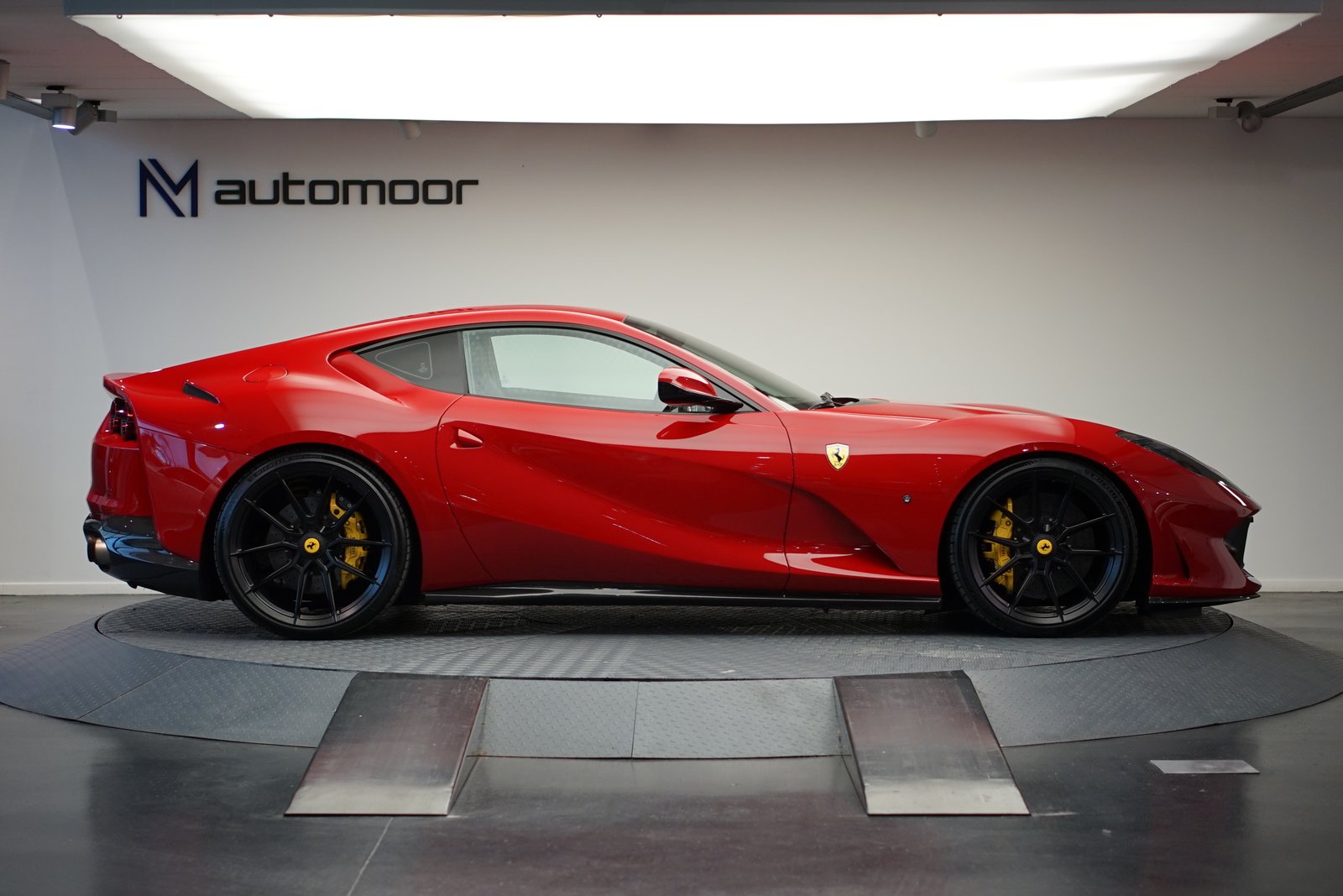 FERRARI 812 Superfast *NOVITEC* *Garantie* *CH-Fahrzeug*, Benzin, Occasion / Gebraucht, Automatik - 4