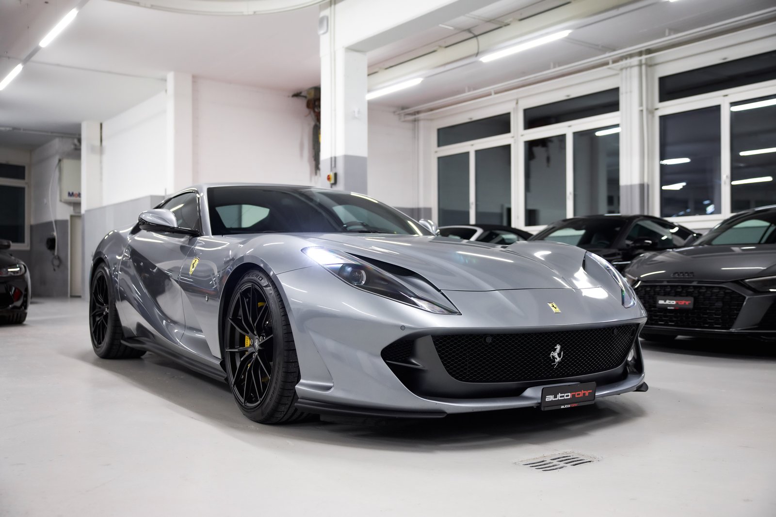 FERRARI 812 Superfast, Essence, Occasion / Utilisé, Automatique - 3