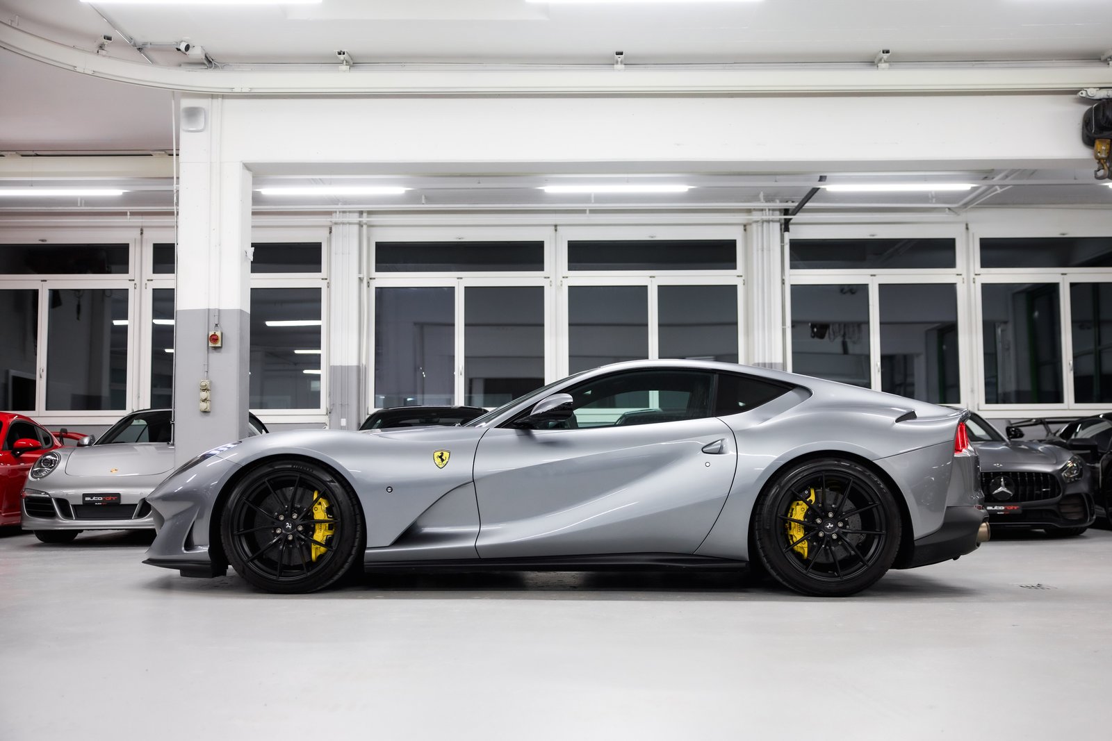 FERRARI 812 Superfast, Essence, Occasion / Utilisé, Automatique - 5