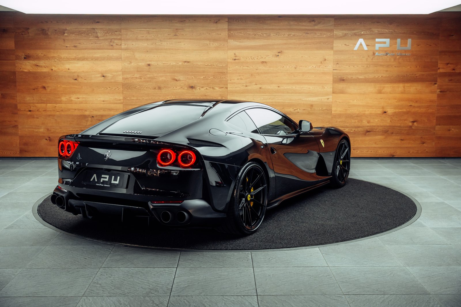 FERRARI 812 Superfast Novitec, Petrol, Second hand / Used, Automatic - 3