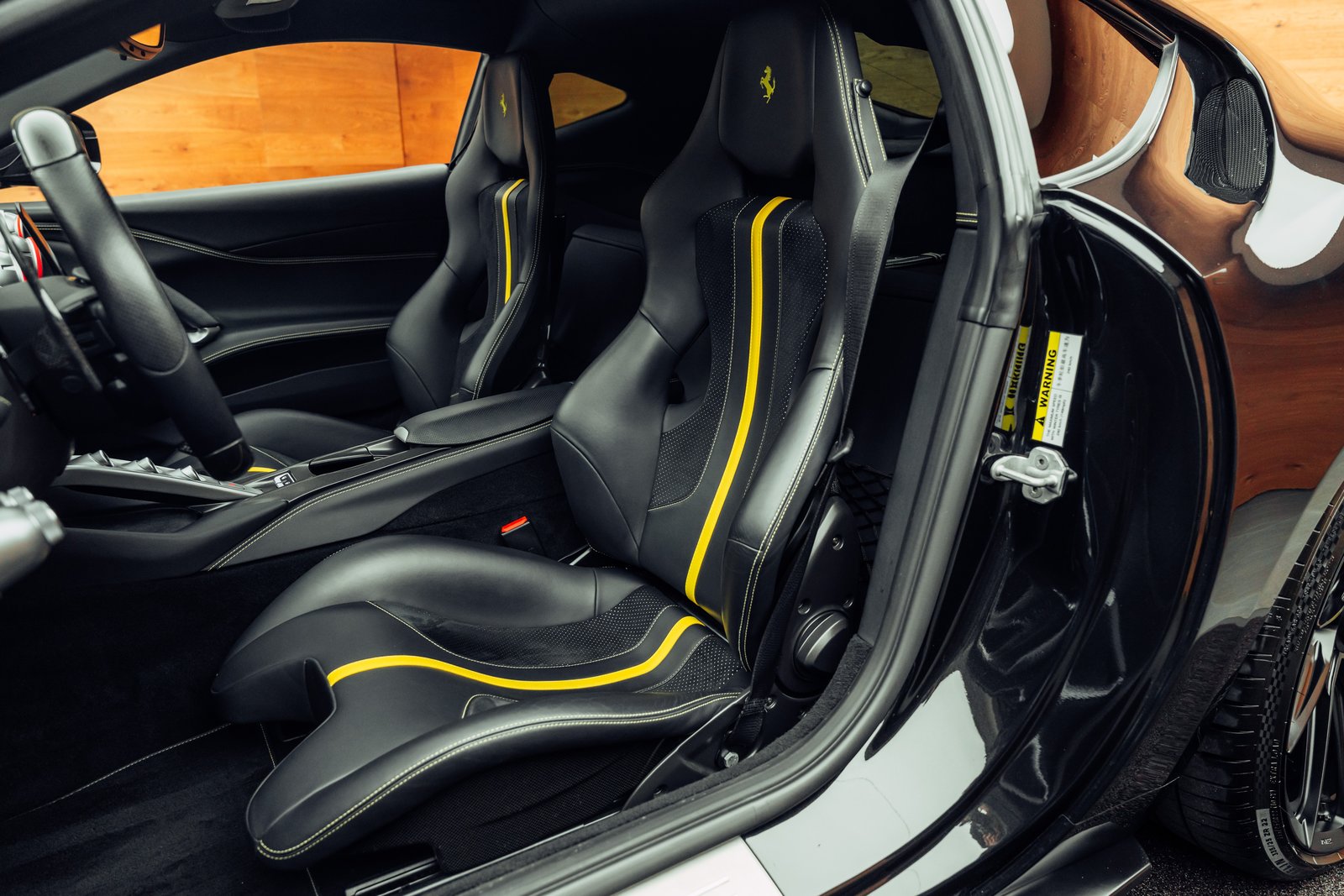 FERRARI 812 Superfast Novitec, Petrol, Second hand / Used, Automatic - 6