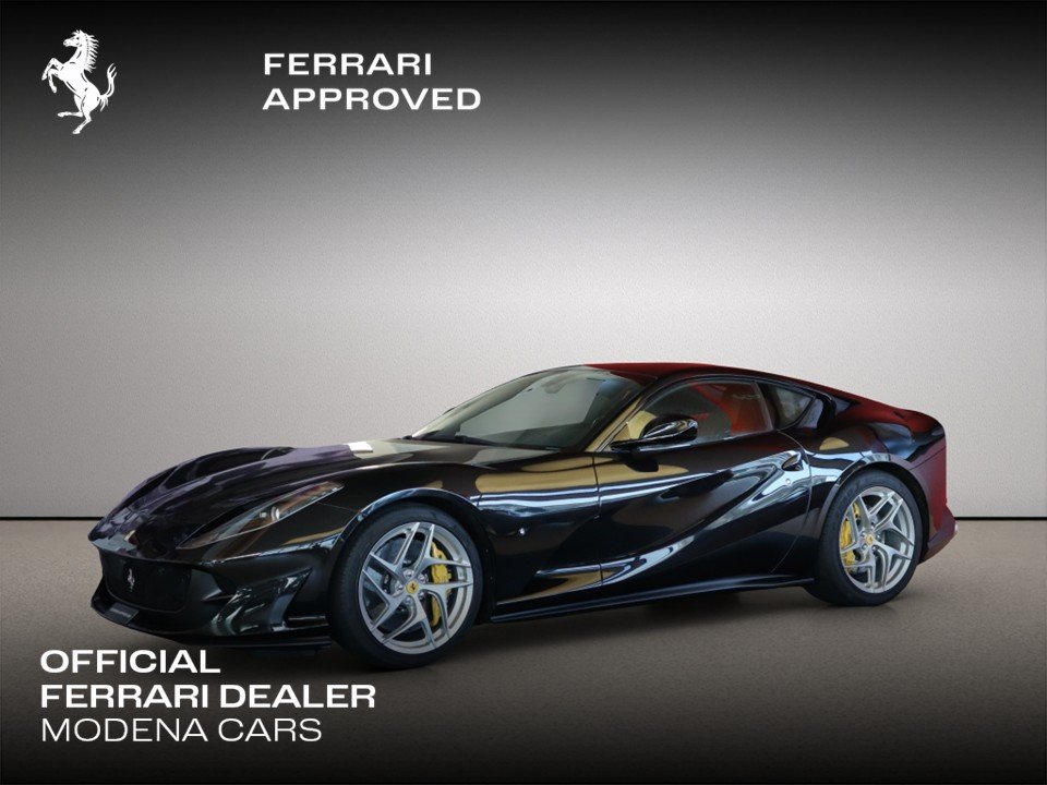 FERRARI 812 Superfast