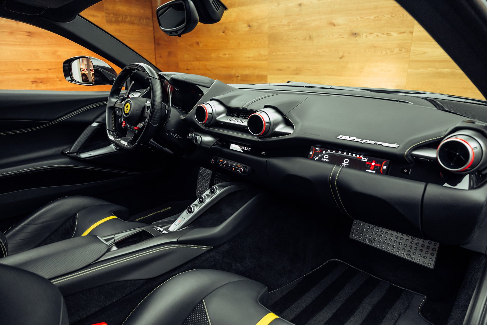 FERRARI 812 Superfast Novitec, Essence, Occasion / Utilisé, Automatique - 6