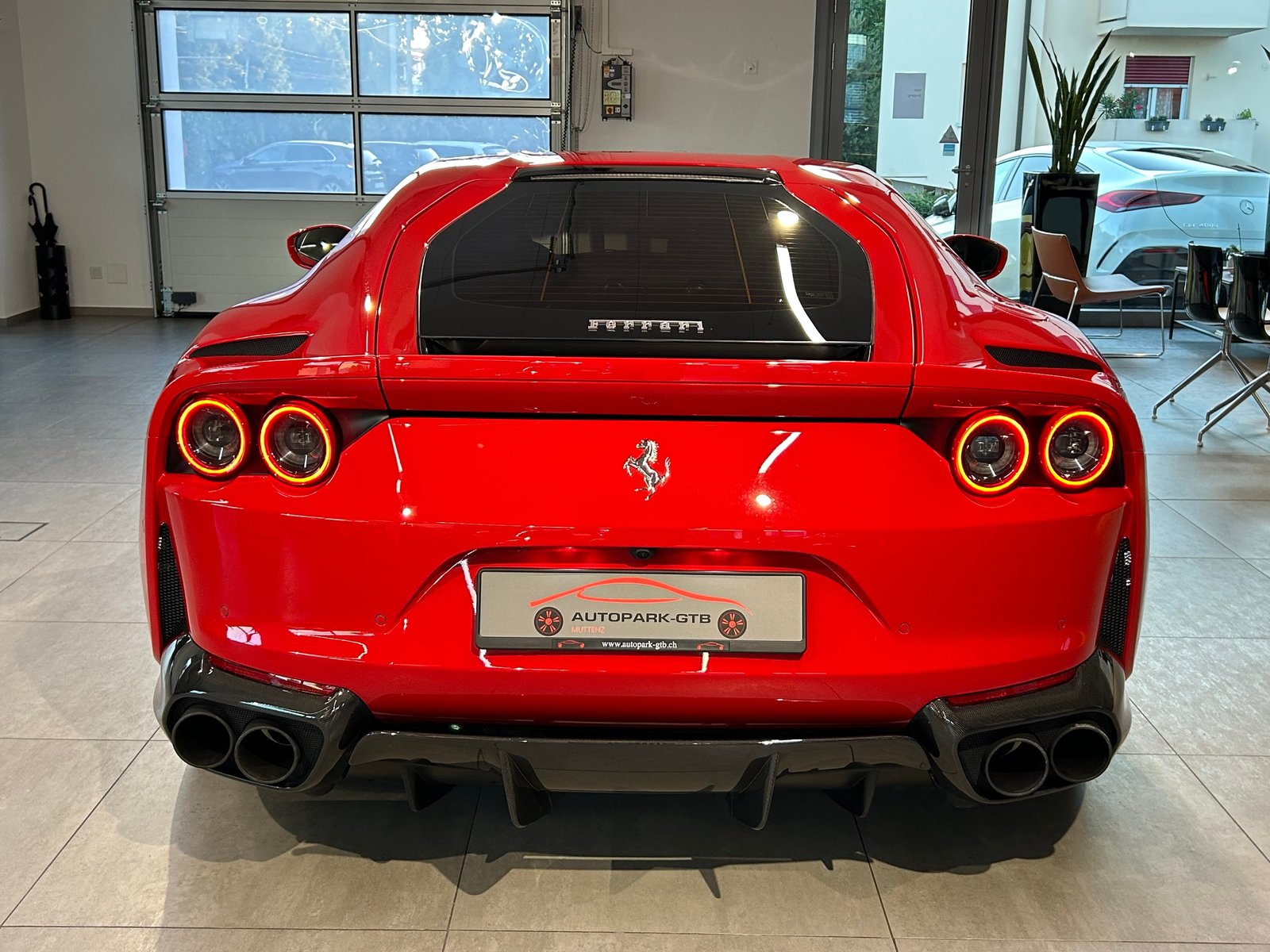 FERRARI 812 Superfast, Essence, Occasion / Utilisé, Automatique - 6