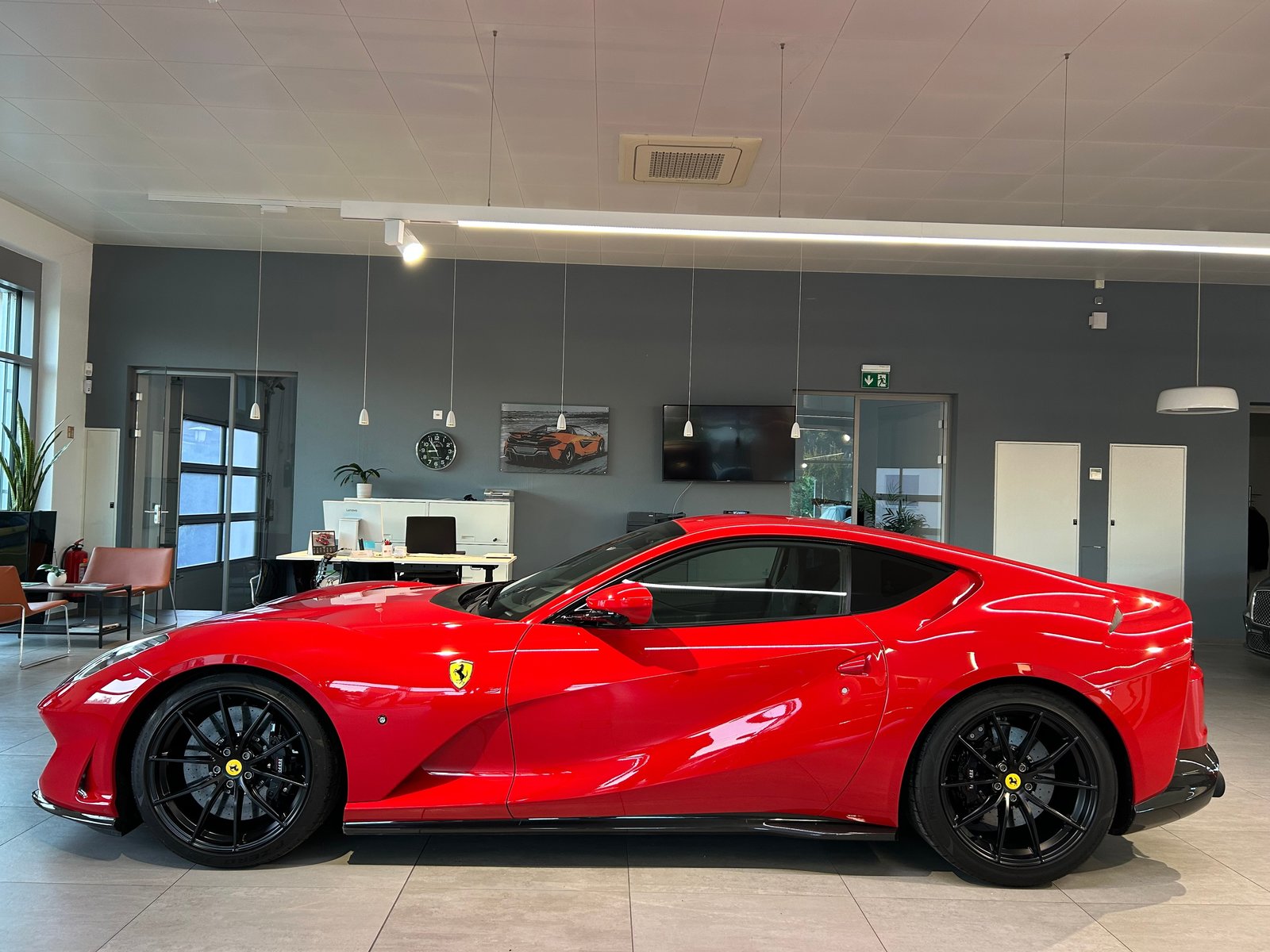 FERRARI 812 Superfast, Essence, Occasion / Utilisé, Automatique - 7