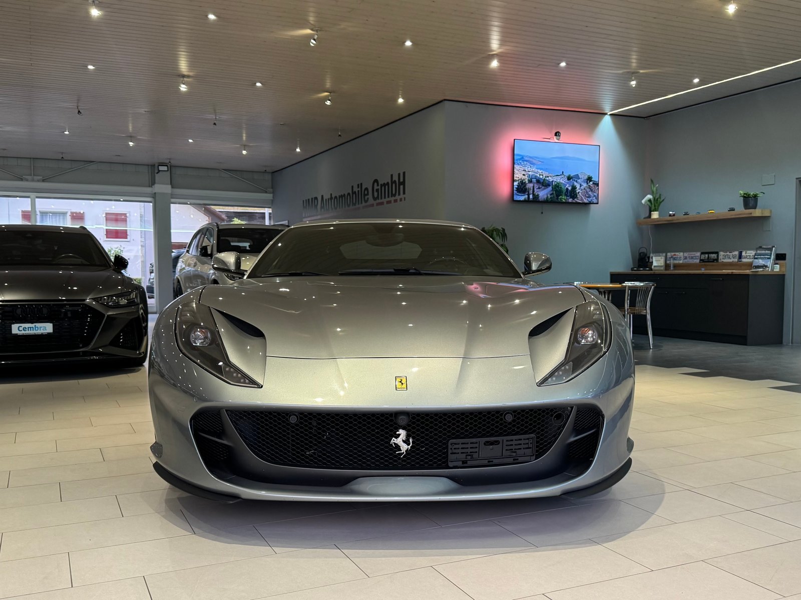 FERRARI 812 Superfast, Petrol, Second hand / Used, Automatic - 3