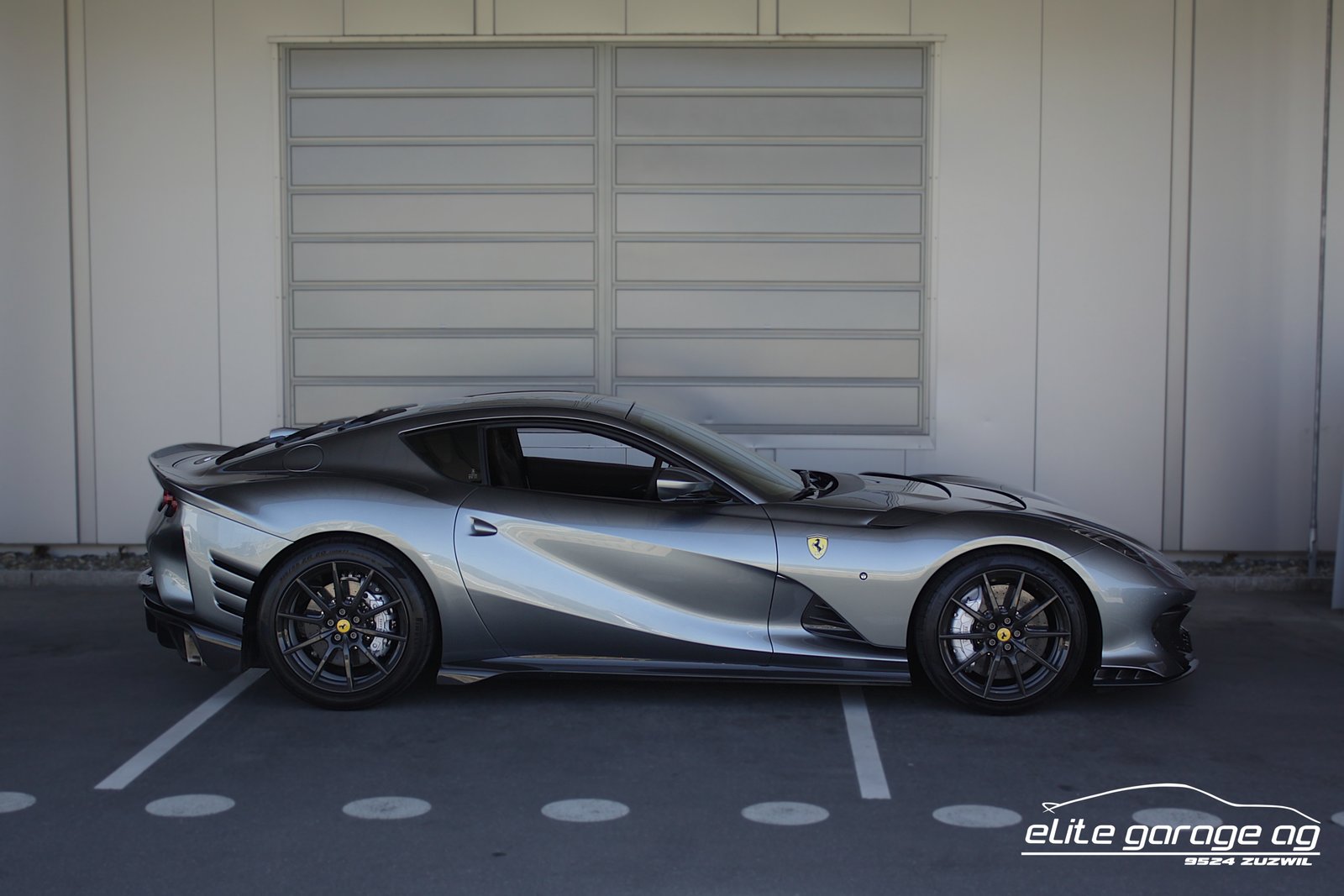 FERRARI 812 Competizione AUS 1. HAND, Essence, Occasion / Utilisé, Automatique - 6