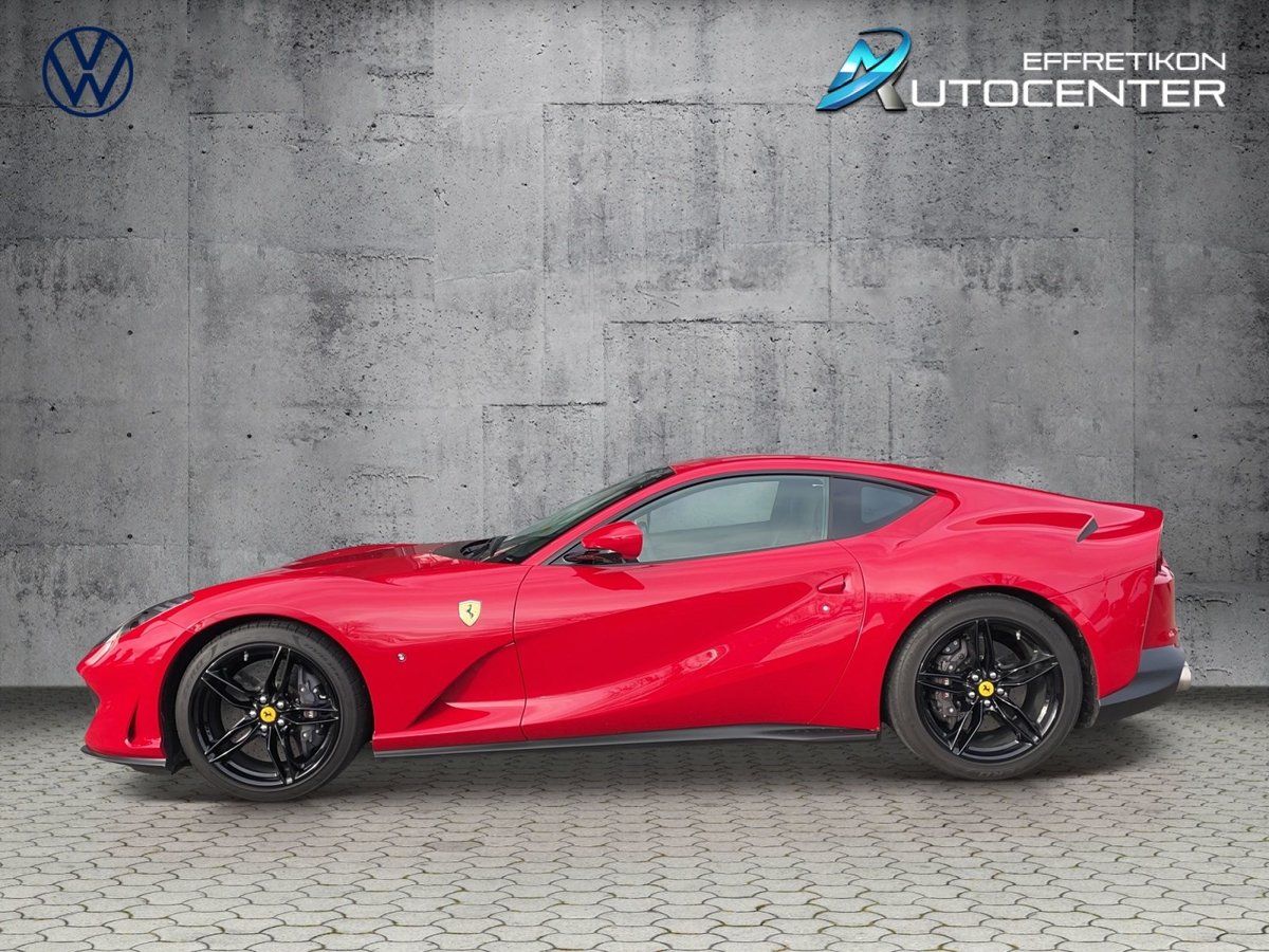 FERRARI 812 Superfast, Petrol, Second hand / Used, Automatic - 4