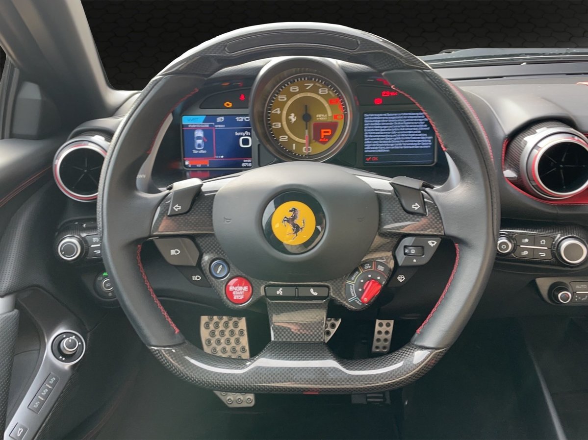 FERRARI 812 Superfast, Petrol, Second hand / Used, Automatic - 7