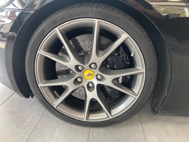 FERRARI California 4.3, Petrol, Second hand / Used, Automatic - 3