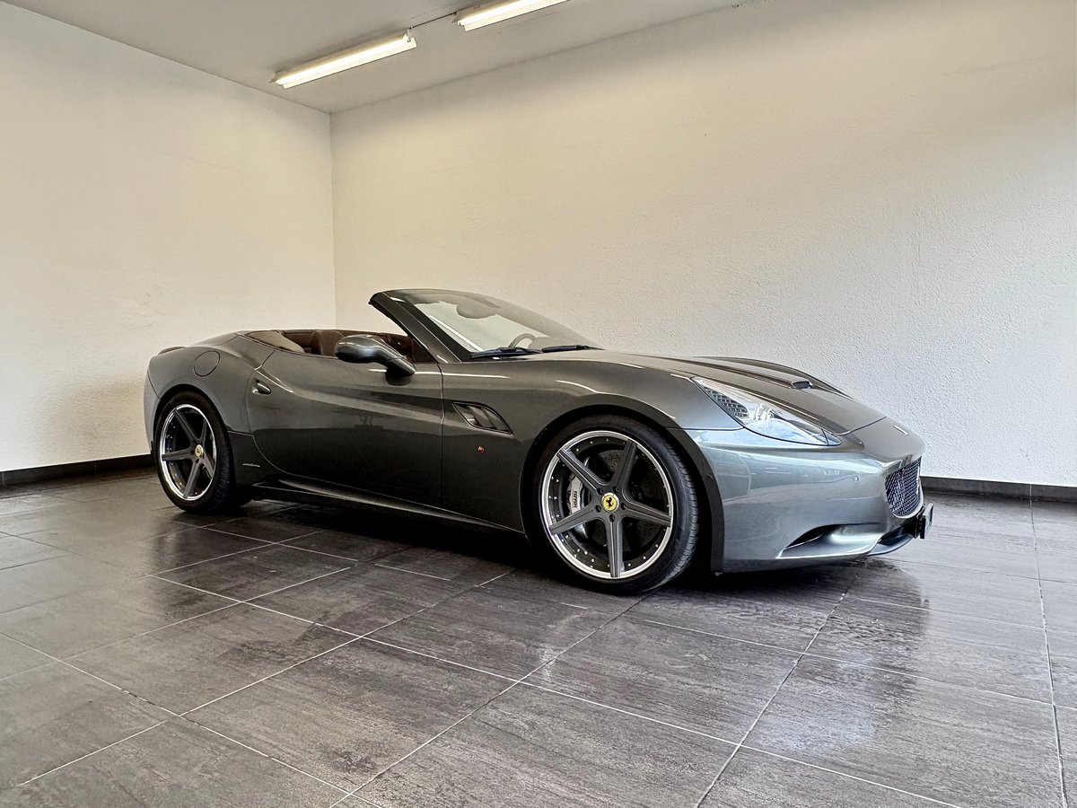 FERRARI California 4.3 V8