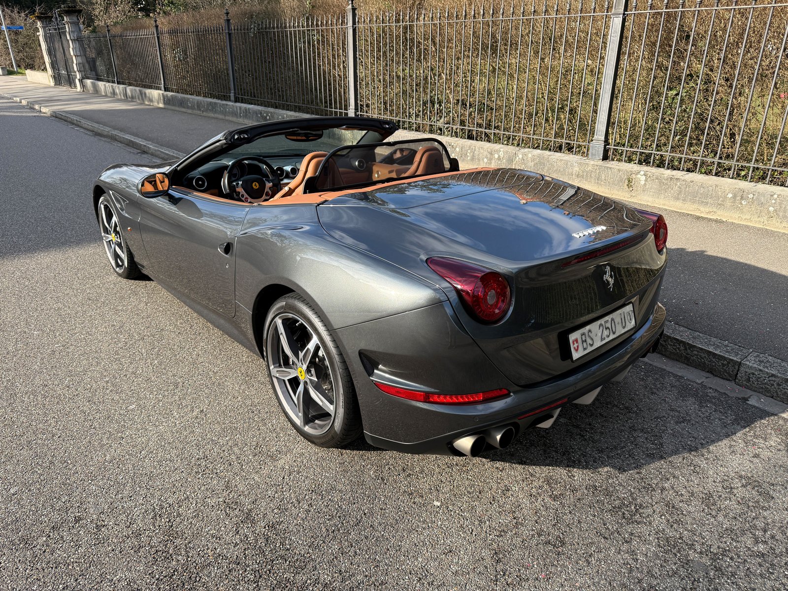 FERRARI California 3.9 V8 T, Essence, Occasion / Utilisé, Automatique - 2