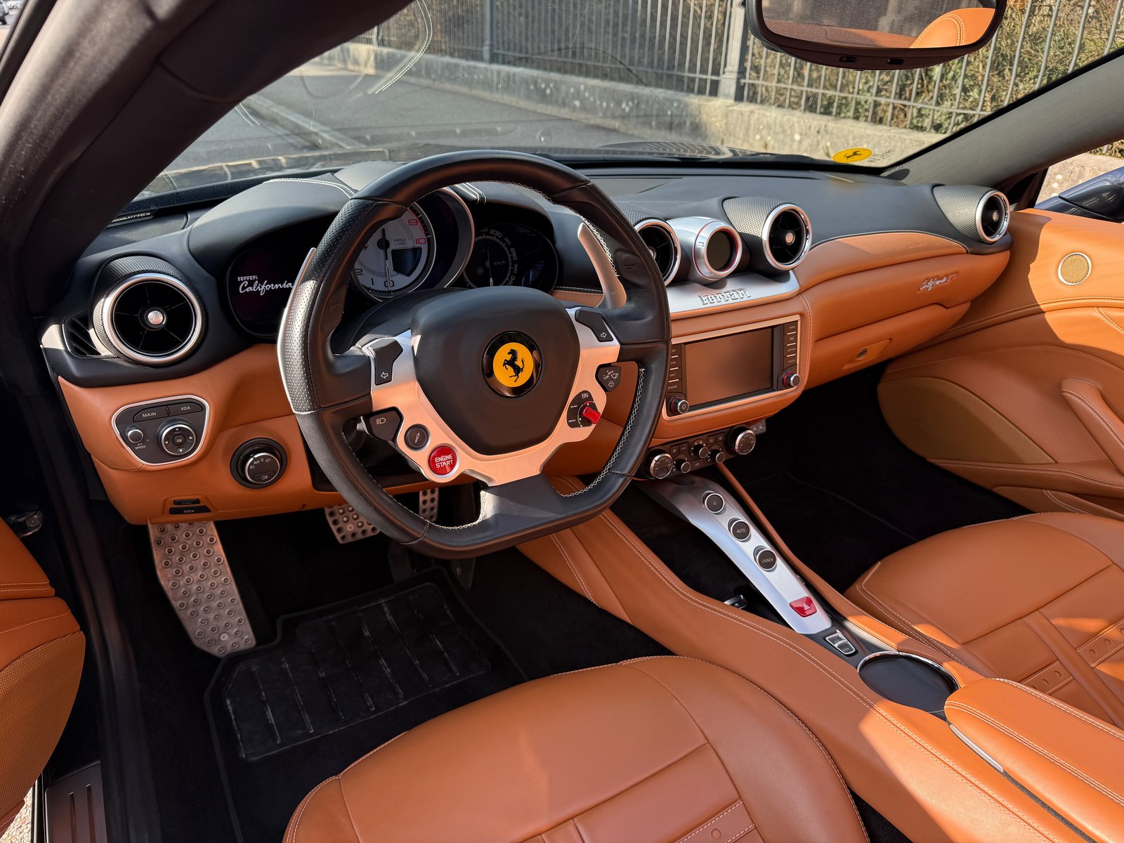 FERRARI California 3.9 V8 T, Essence, Occasion / Utilisé, Automatique - 5