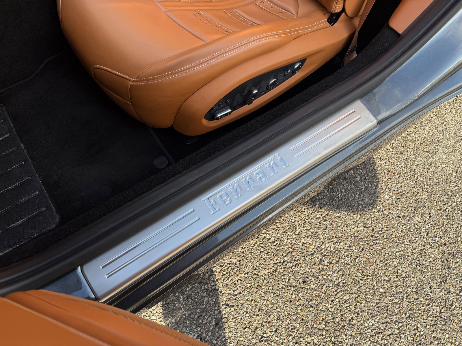 FERRARI California 3.9 V8 T, Essence, Occasion / Utilisé, Automatique - 7