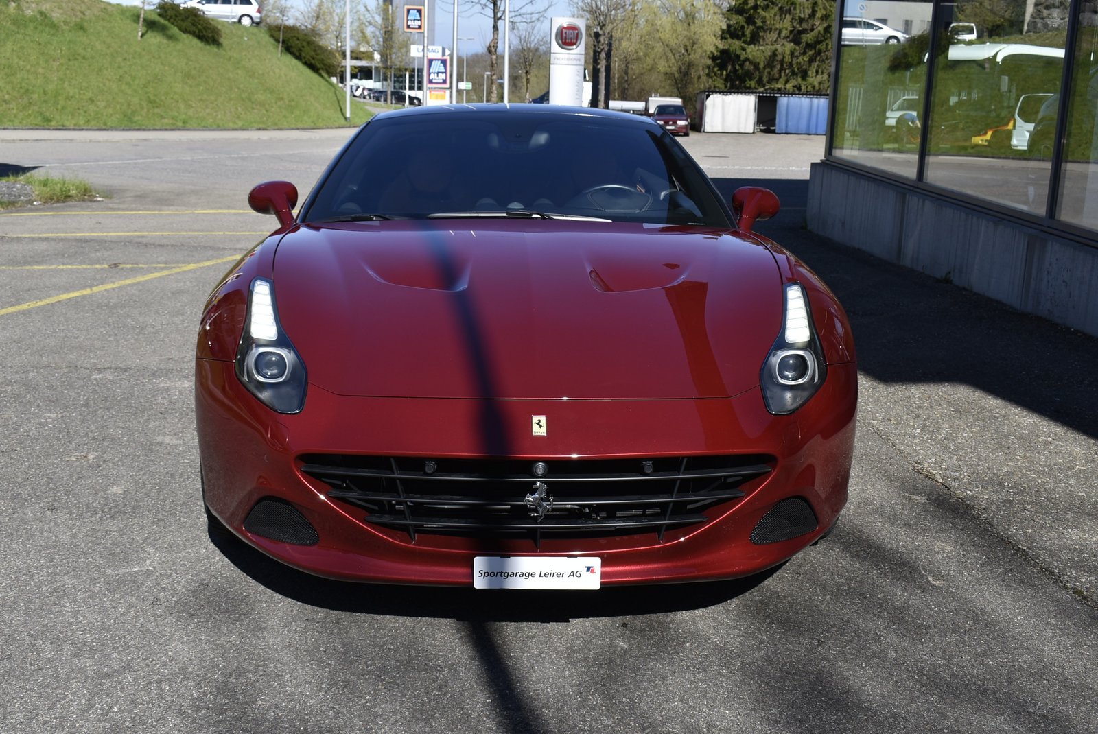 FERRARI California 3.9 V8 T, Benzin, Occasion / Gebraucht, Automatik - 7