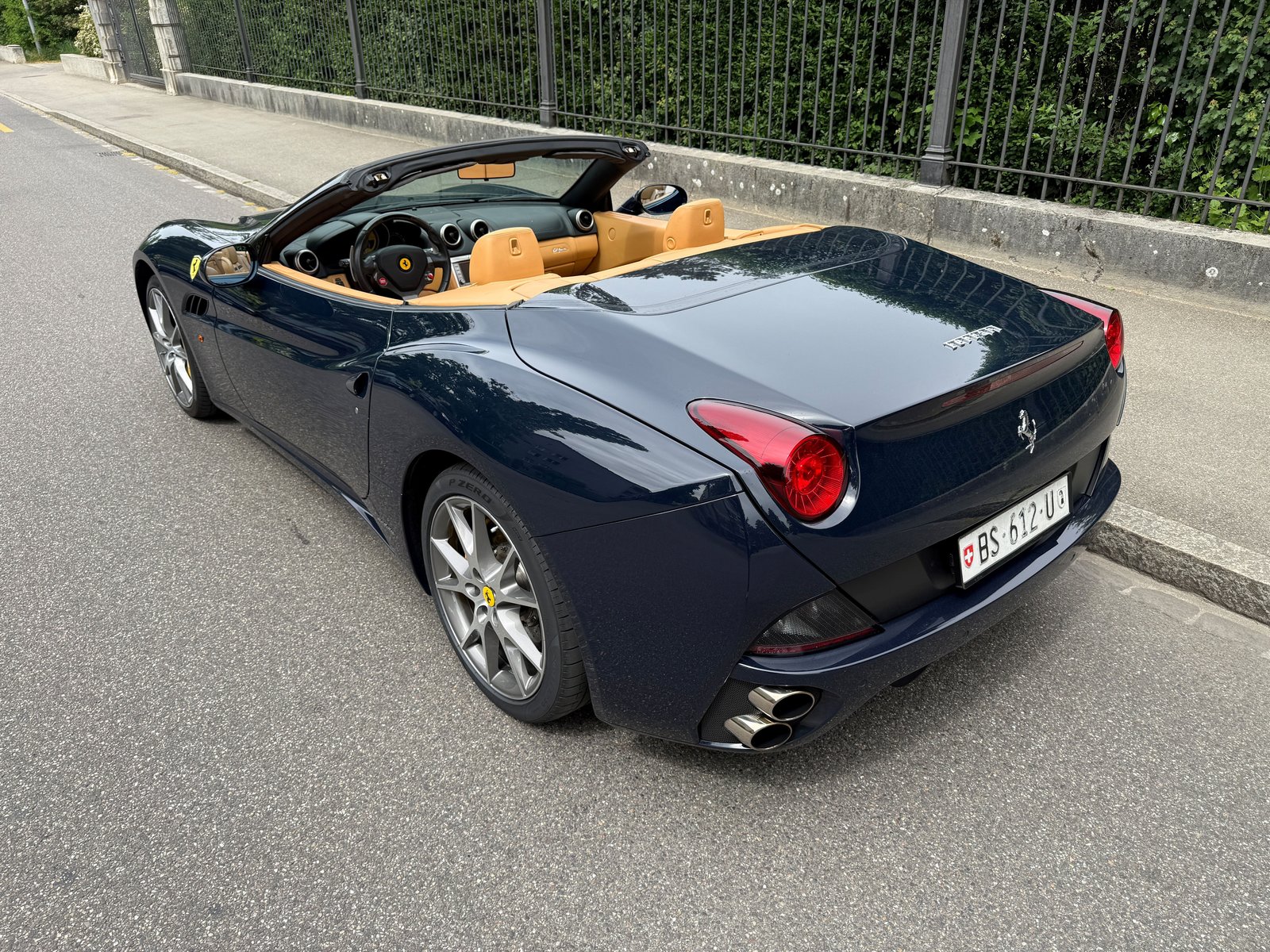 FERRARI California 4.3 V8, Benzin, Occasion / Gebraucht, Automatik - 2