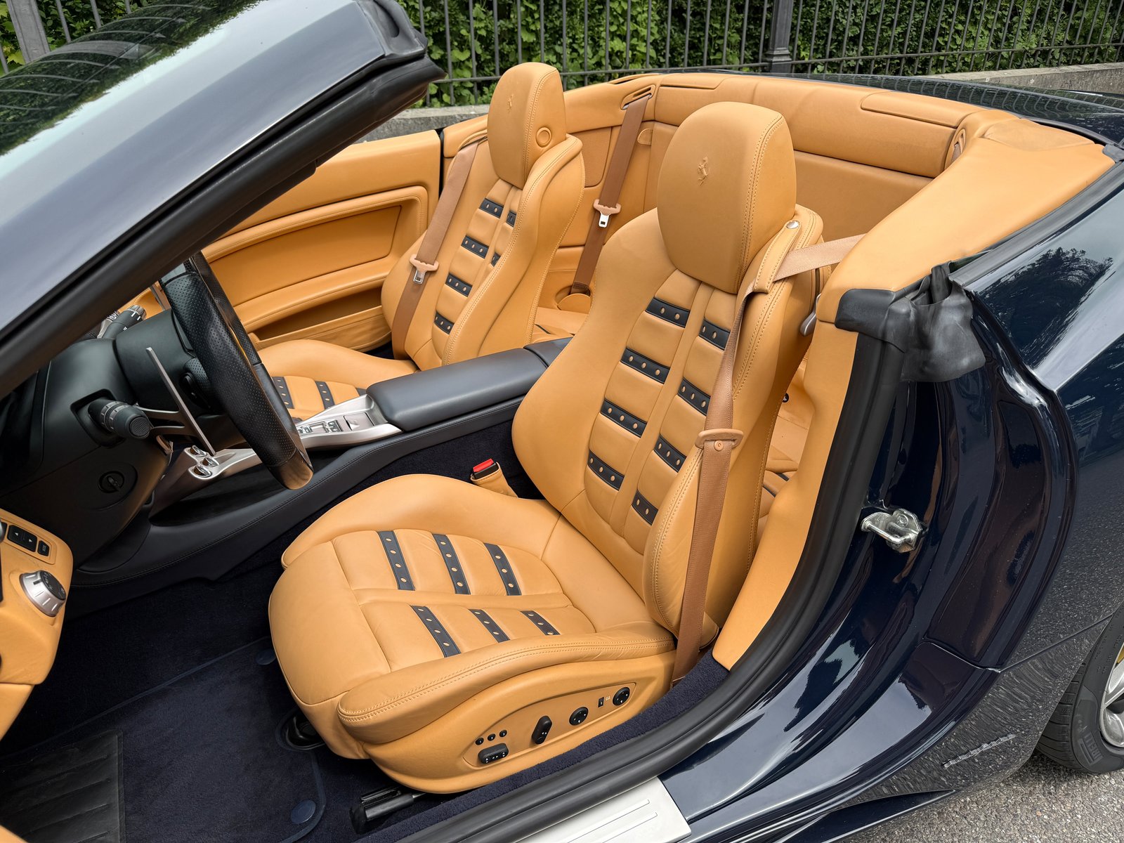 FERRARI California 4.3 V8, Benzin, Occasion / Gebraucht, Automatik - 5