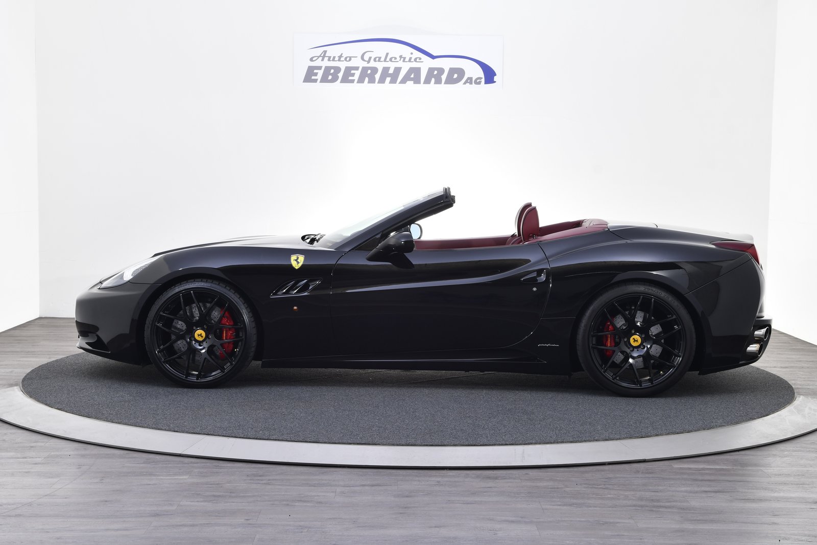 FERRARI California 4.3 V8, Petrol, Second hand / Used, Automatic - 2