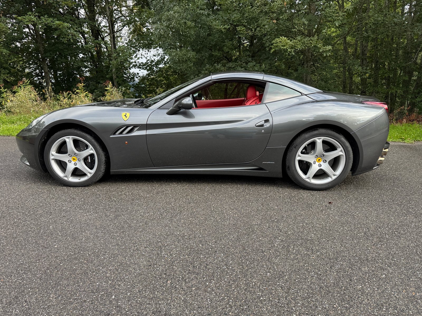 FERRARI California 4.3 V8, Essence, Occasion / Utilisé, Automatique - 7