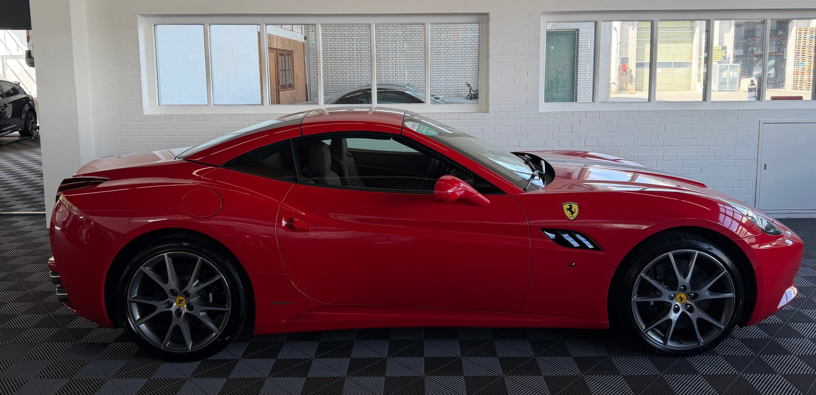 FERRARI California 4.3 V8 460 PS, Benzin, Occasion / Gebraucht, Automatik - 2