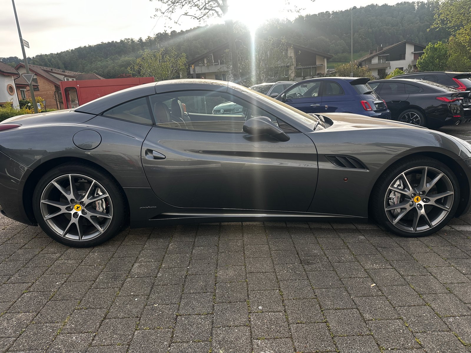 FERRARI California 4.3 V8, Benzin, Occasion / Gebraucht, Automatik - 7